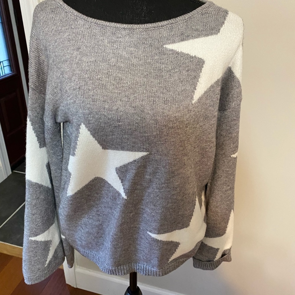NWT Stellah star sweater
